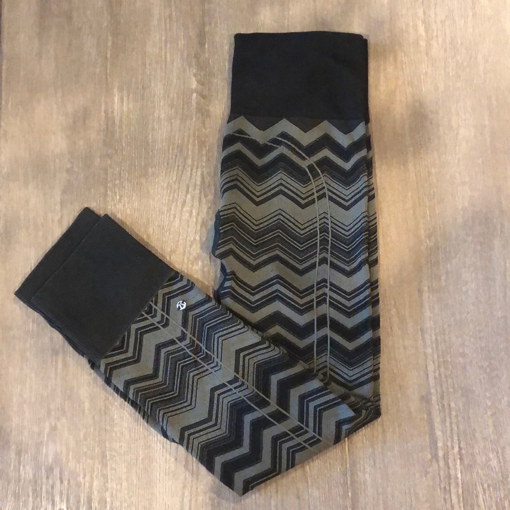 Lululemon Leggings Size 8 Barely Worn
